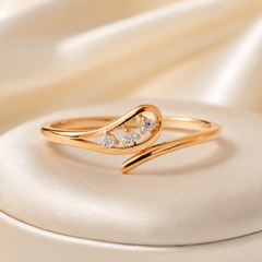 Everyday Sparkle 0.03ct Diamond Ring in 18K Gold