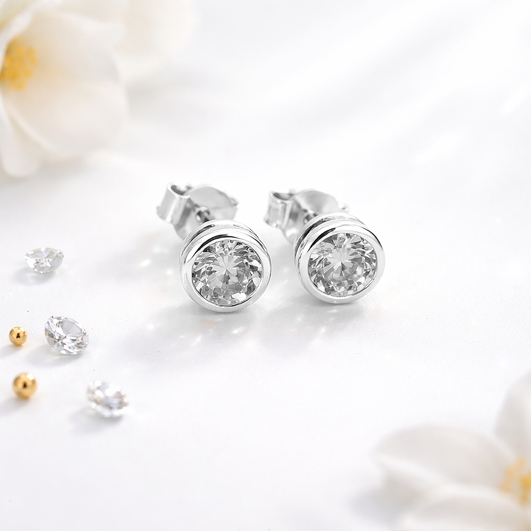 18K Gold Lab Grown Diamond Round Brilliant Bezel Set