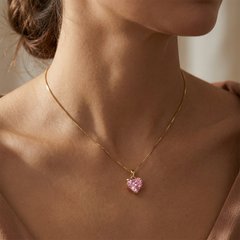 18K Gold Lab Grown Pink Heart Diamond Set