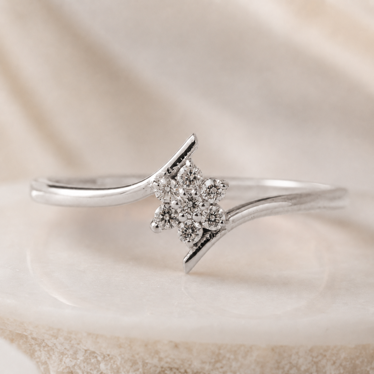Everyday Sparkle 0.09ct Diamond Ring in 18K Gold