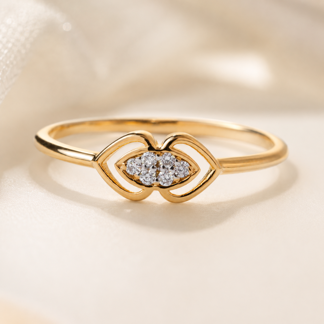 Everyday Sparkle 0.04ct Diamond Ring in 18K Gold