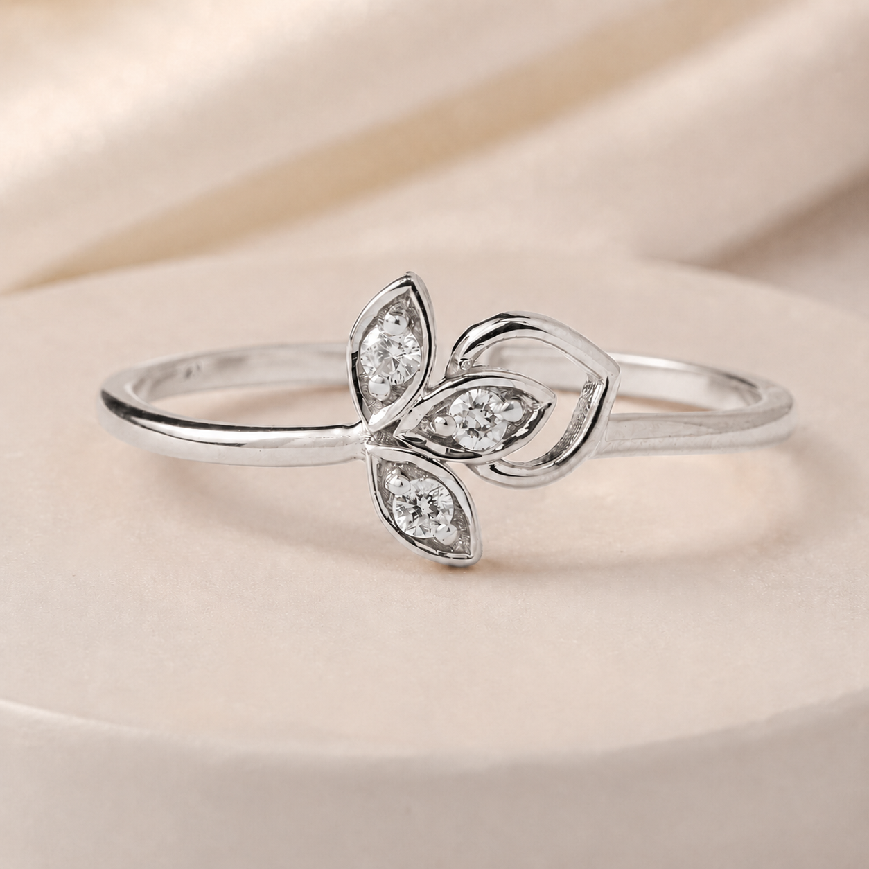 Everyday Sparkle 0.05ct Diamond Ring in 18K Gold