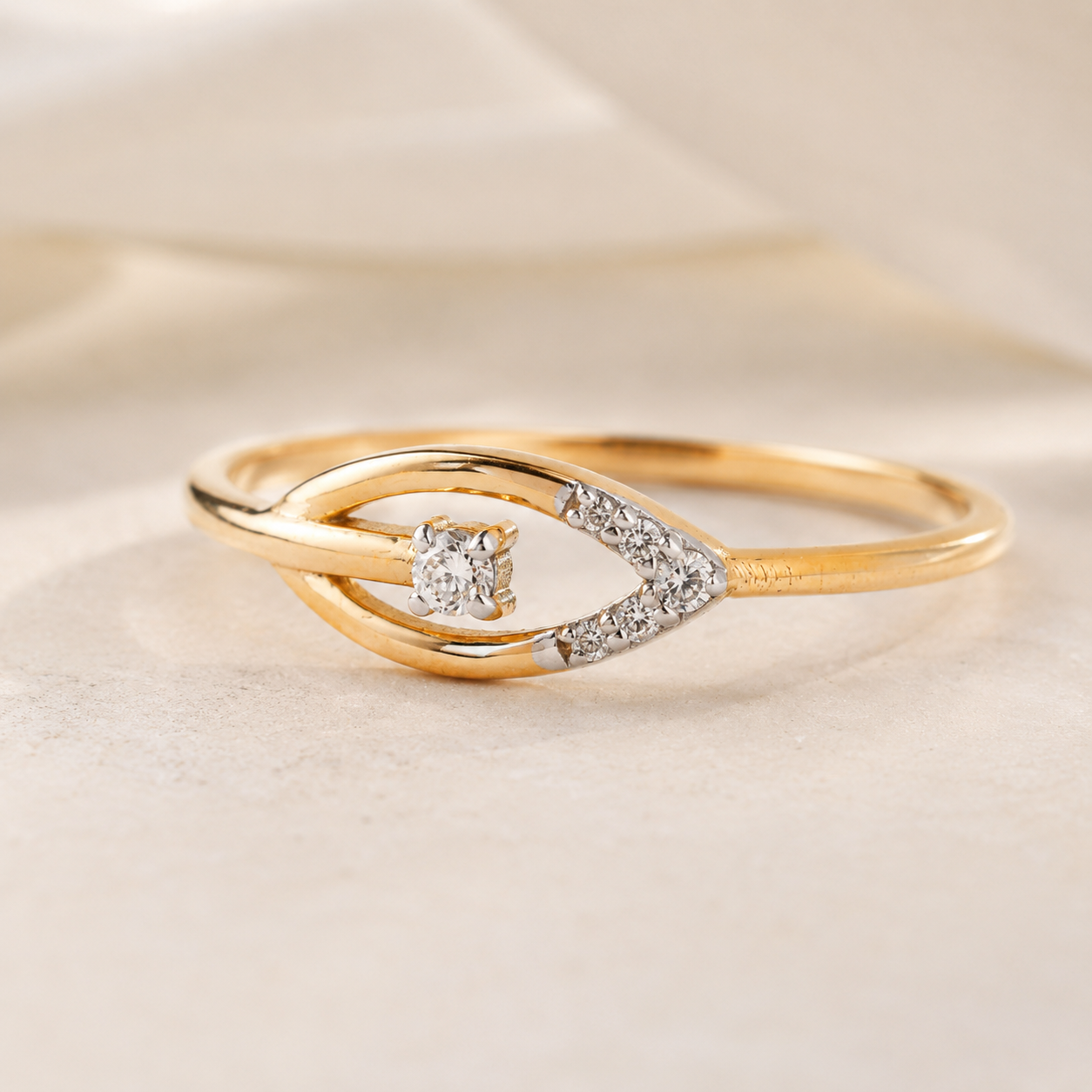 Everyday Sparkle 0.05ct Diamond Ring in 18K Gold