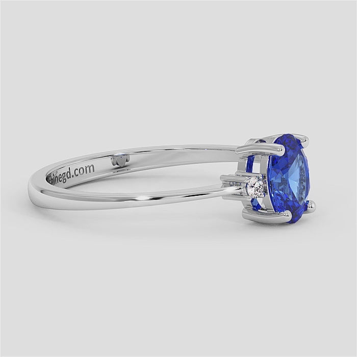 18K Gold Oval Blue Sapphire Diamond Solitaire Ring