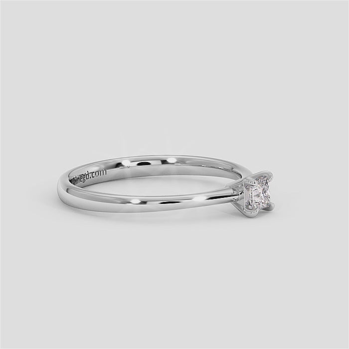 18K Gold Princess Cut Solitaire Diamond Ring
