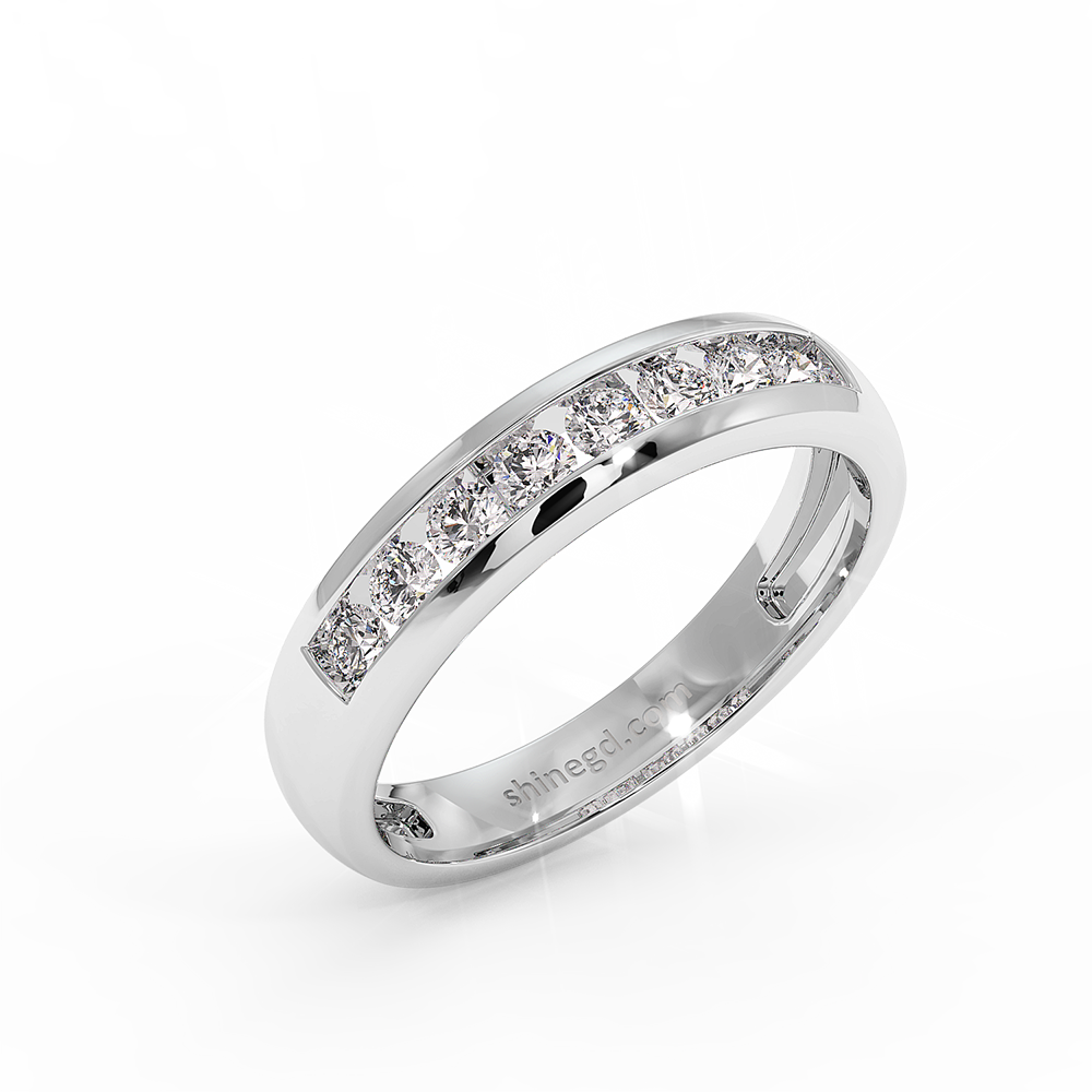 18K Gold Diamond Band Ring
