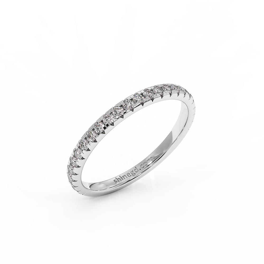 18K Gold Shared Prong Diamond Ring