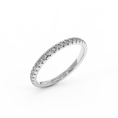 18K Gold Shared Prong Diamond Ring