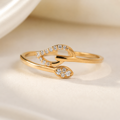 Everyday Sparkle 0.06ct Diamond Ring in 18K Gold